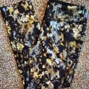 NWOT VS Knockout Leggings